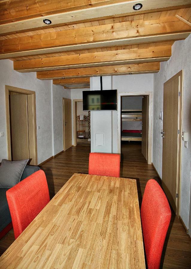 Pikon Apartment *
